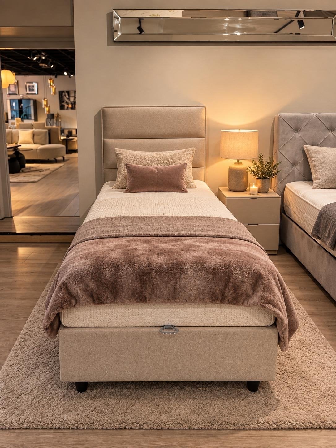 Luxe Boxspring met Opbergruimte en Koudschuim Matras, Huis en Inrichting, Ophalen, 90 cm, Eenpersoons, Beige