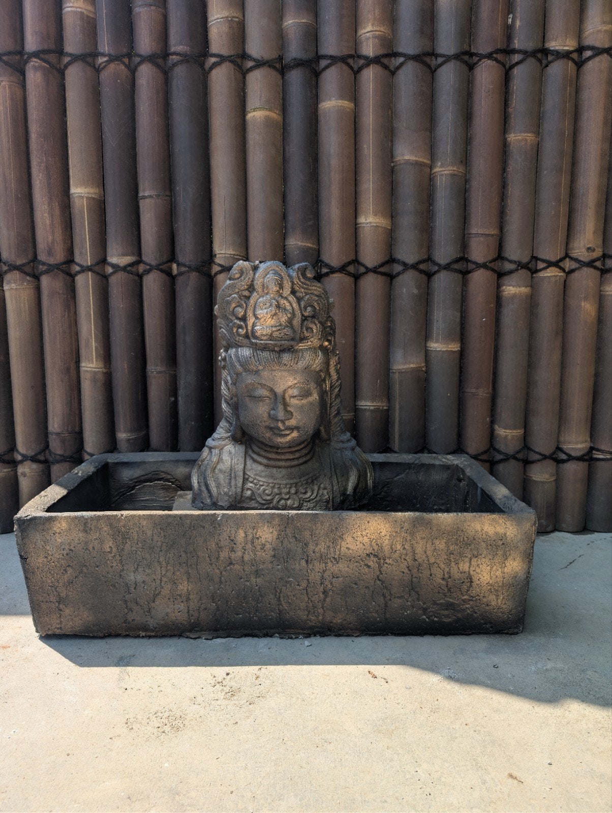 Mooie Geisha oosterse Buddha fontein water ornament beton, Tuin en Terras, Waterpartijen en Fonteinen, Ophalen of Verzenden, Nieuw