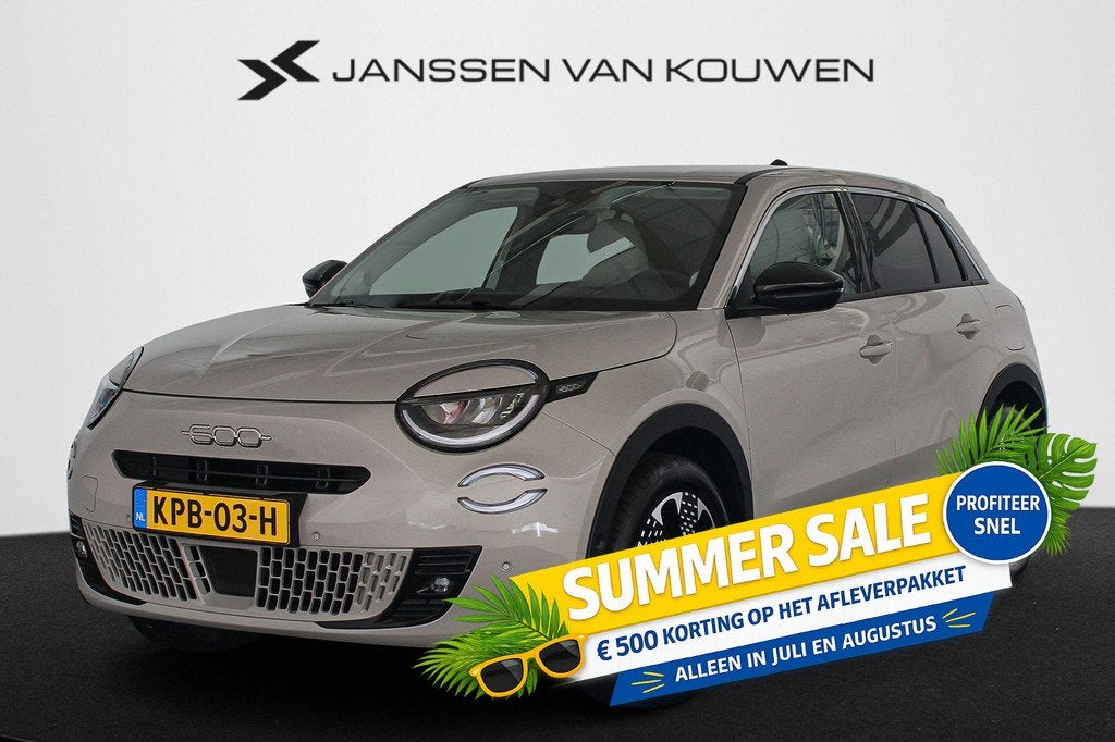 Fiat 600e La Prima 54 kWh Stoelverwarming Achteruitrijcamera, Auto's, Fiat, Gebruikt, 156 pk, SUV of Terreinwagen, 600E