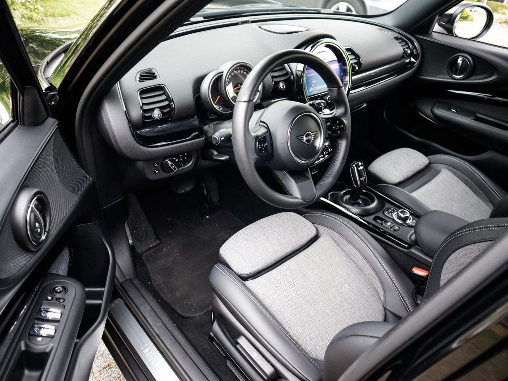 MINI Clubman 1.5 Cooper Business Edition 1e-Eig & Dealer-Ond, 12 maanden, 136 pk, Gebruikt, Leder en Stof