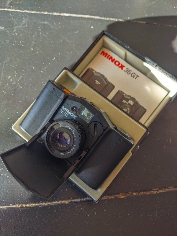 Minox 35 GT – Kleinste 35mm Camera | Perfect Werkend, Ophalen of Verzenden, Compact, Overige Merken