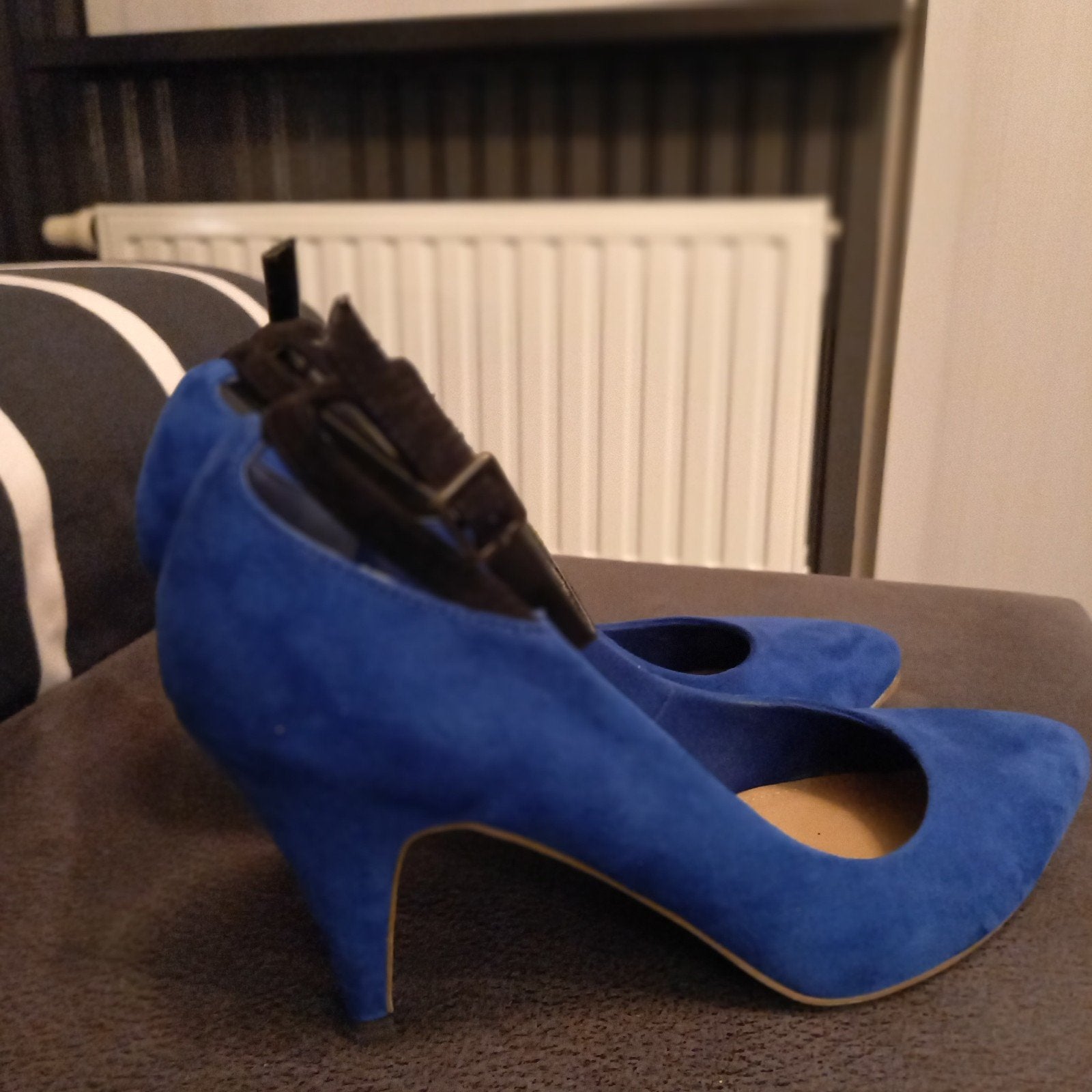 Prachtige Cobaltblauwe pumps maat 39.Prijs 19.50, Ophalen, Zo goed als nieuw, Beige
