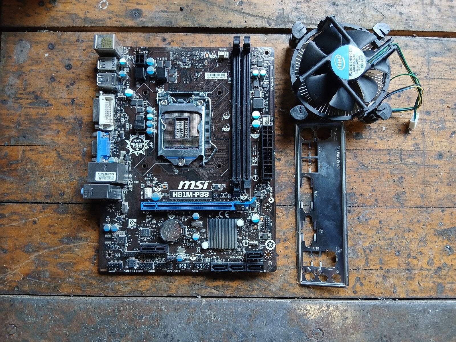 MSI H81M-P33 Moederbord met Intel Cooler, DDR3, Ophalen of Verzenden, Micro-ATX, Support@msi.com