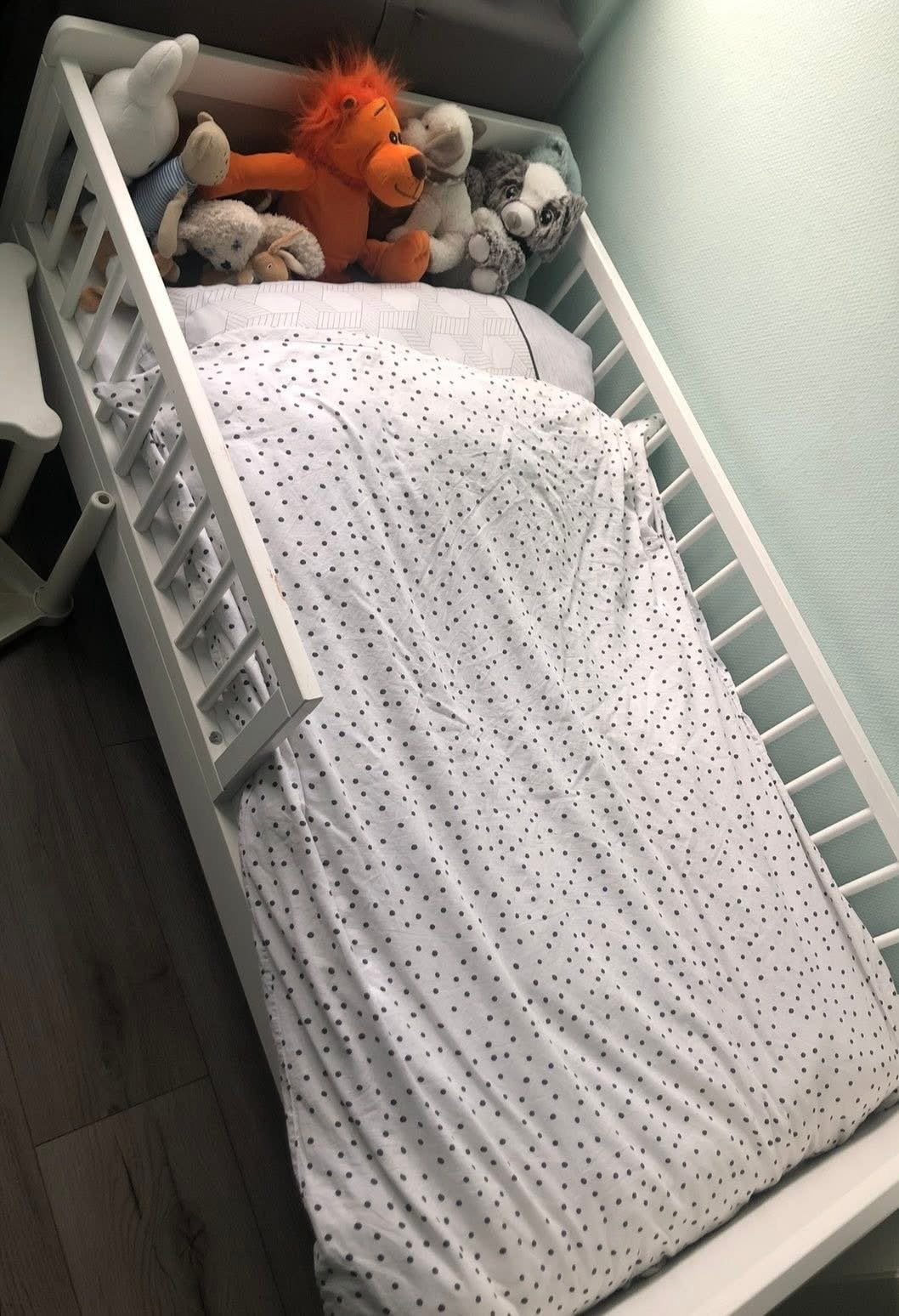 Peuterbed Plume 140x70 incl matras en deken - Petite Amelie, Ophalen, Gebruikt, Wit, 190 cm of minder