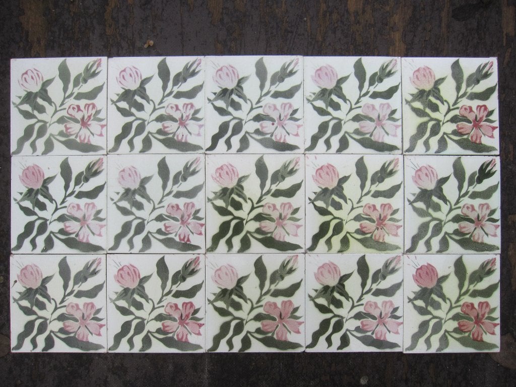 70 stuks art nouveau wandtegels met lichtroze bloem, Ophalen
