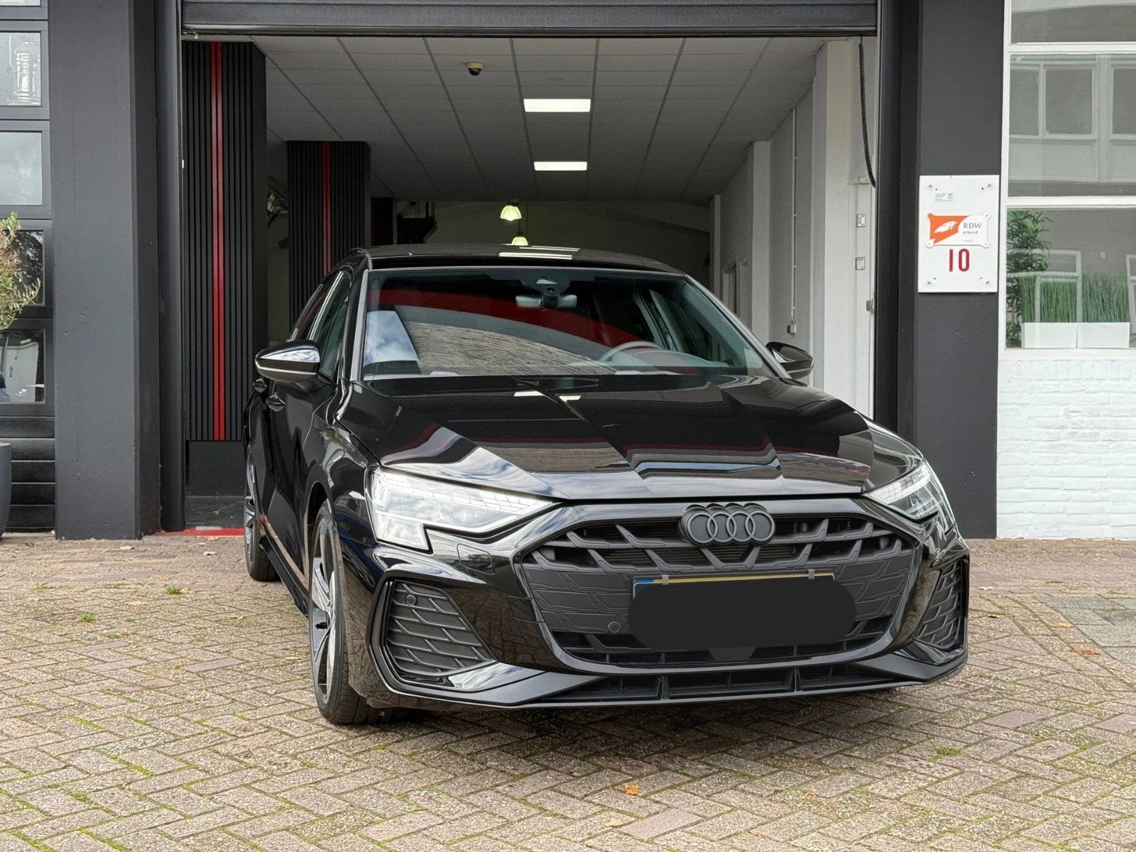 Audi A3 35 Tfsi 3xS-Line 150pk Mhev 2024 Pano/Alcantara Pakk, 1300 kg, 1498 cc, 4 cilinders, Alcantara