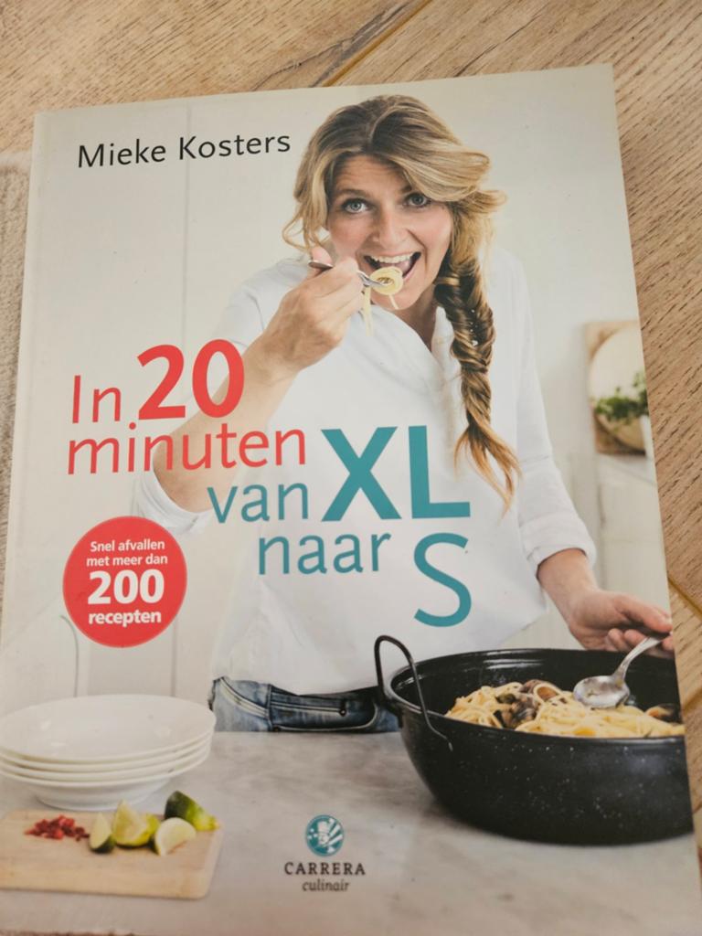 In 20 minuten van XL naar S - Mieke Kosters kookboek, Mieke Kosters, Ophalen of Verzenden, Gezond koken, Overige gebieden