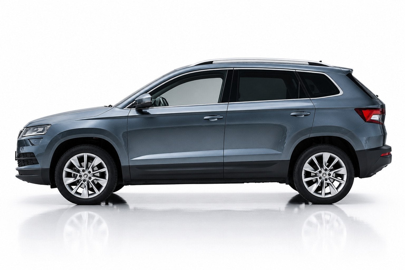 Skoda Karoq 1.5 TSI ACT | VIRTUAL COCKPIT | STOELVERWARMING, Auto's, Stof, 4 cilinders, 150 pk, Bedrijf