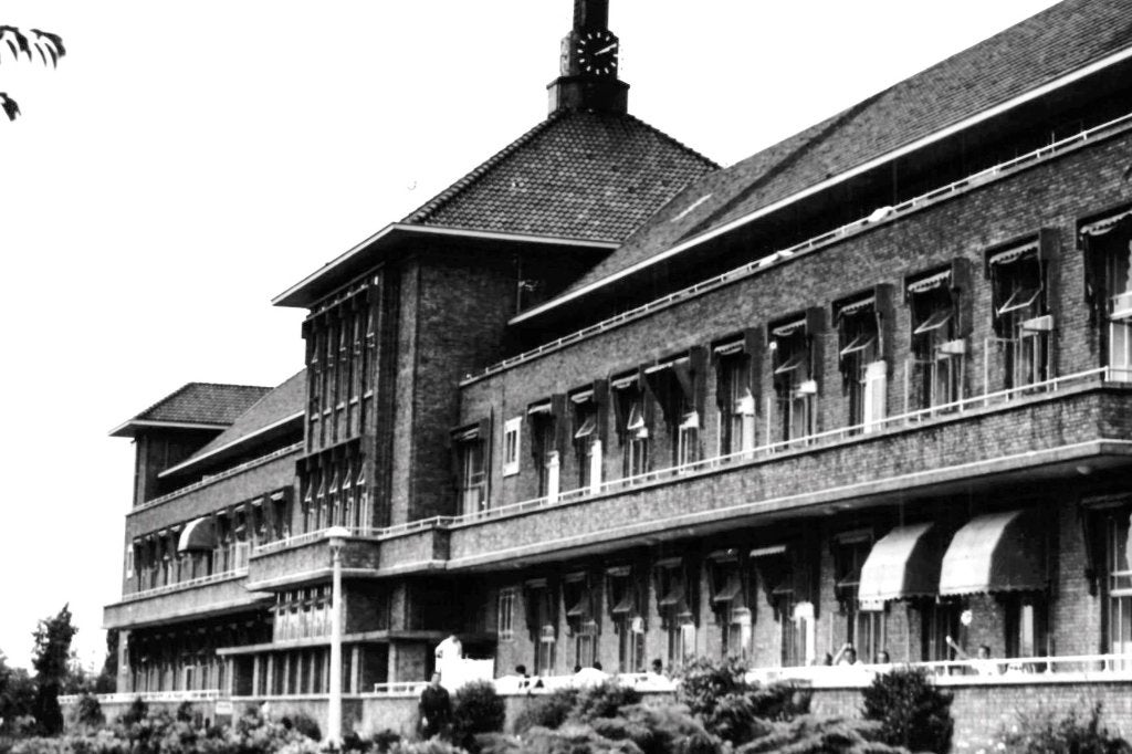 968023	Utrecht	1960 Ziekenhuis	Militair	Oog in Al	Gelopen, Ophalen of Verzenden, 1940 tot 1960, Gelopen, Utrecht