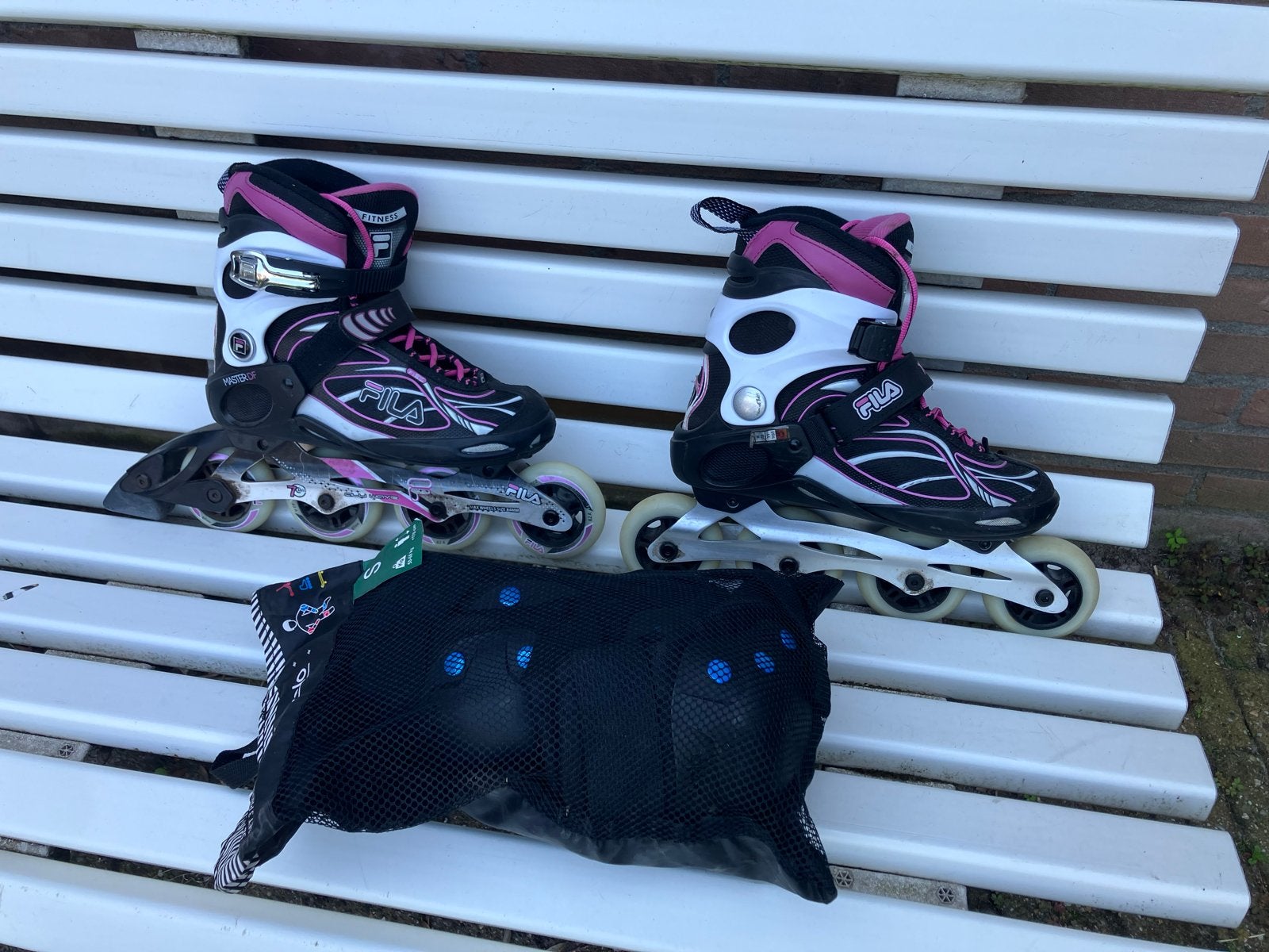 Fila inline Skates MasterDF maat 36 met beschermers, Overige merken, Kinderen, Ophalen of Verzenden, Inline skates 4 wielen