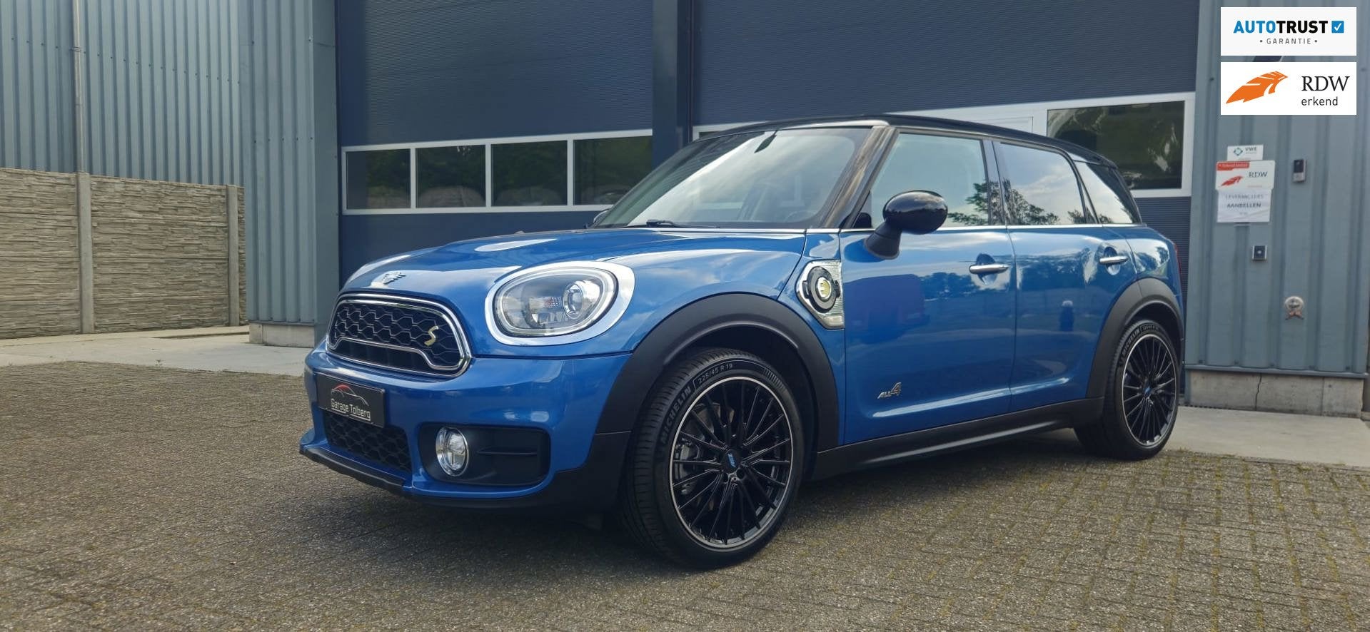 Mini Countryman 1.5 Cooper S E ALL4 Chili/ CARPLAY/ LUXE INT, Auto's, Mini, Dealer onderhouden, Gebruikt, Blauw, Leder en Stof