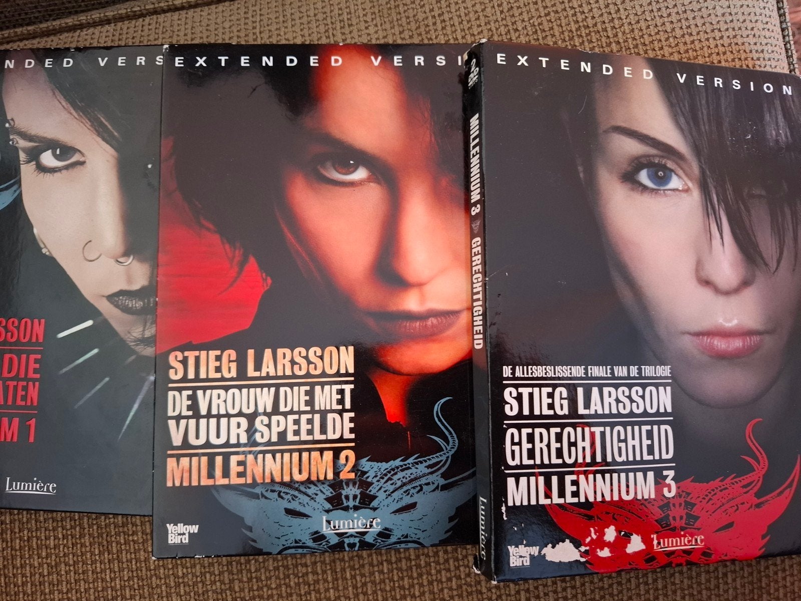 millennium set, Alle leeftijden, Ophalen of Verzenden, Zo goed als nieuw