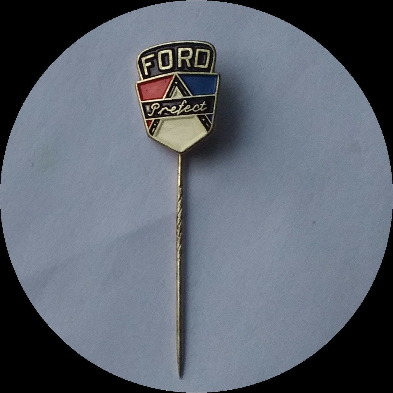 FORD PREFECT speldje, Ophalen of Verzenden, Zo goed als nieuw, Transport, Speldje of Pin