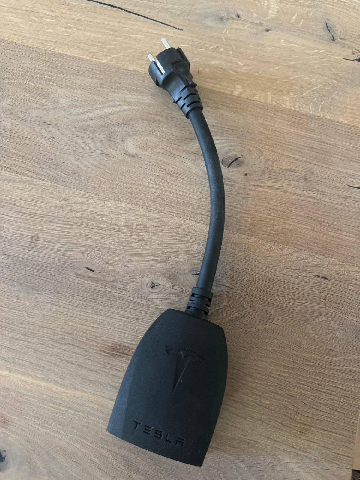 Tesla Schuko-adapter voor opladen, Ophalen of Verzenden, Zo goed als nieuw