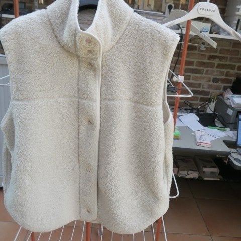 Bodywarmer off-white teddy Samsoe Samsoe mt L, Overige kleuren, Maat 42/44 (L), Nieuw, Ophalen of Verzenden