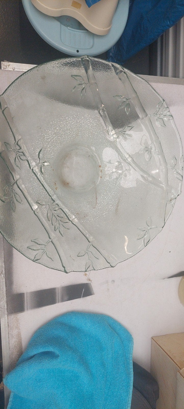 Decoratieve lantaarn en glazen schaal, Ophalen