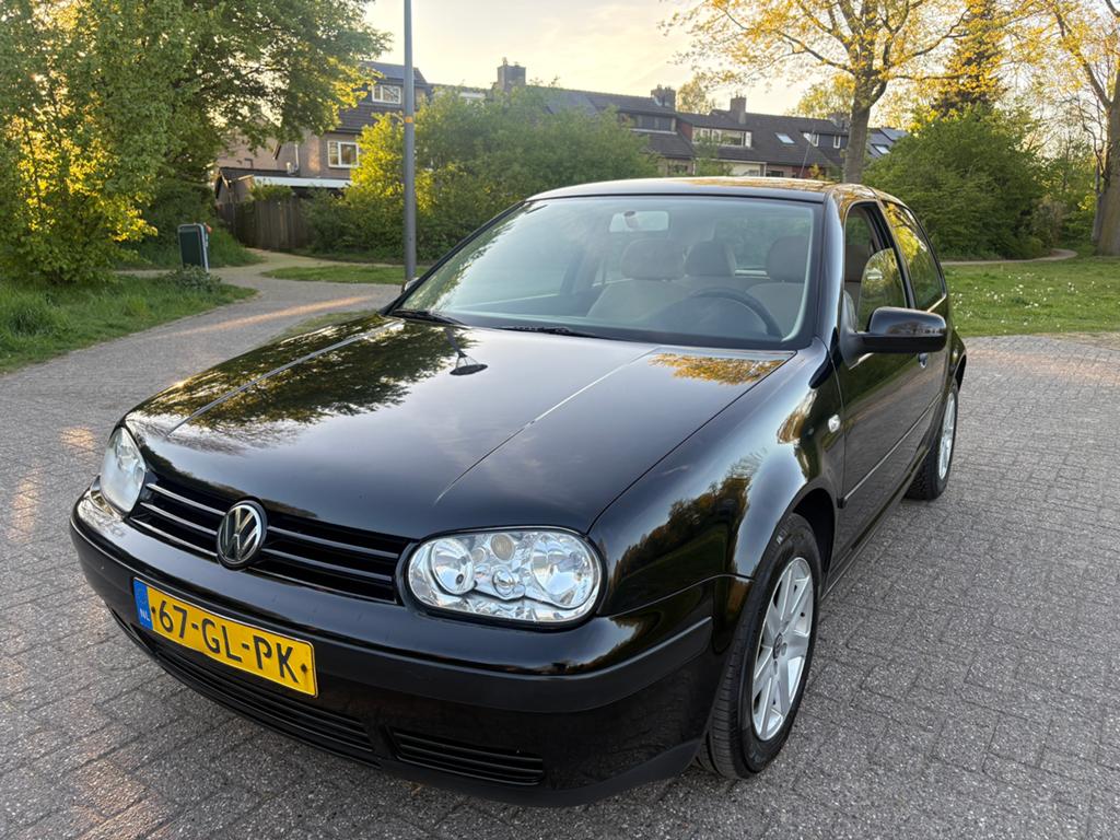 Volkswagen Golf 1.6 75KW AUTOMAAT CRUISE CLIMATE NIEUWE APK!, 4 cilinders, 1200 kg, Hatchback, 5 stoelen