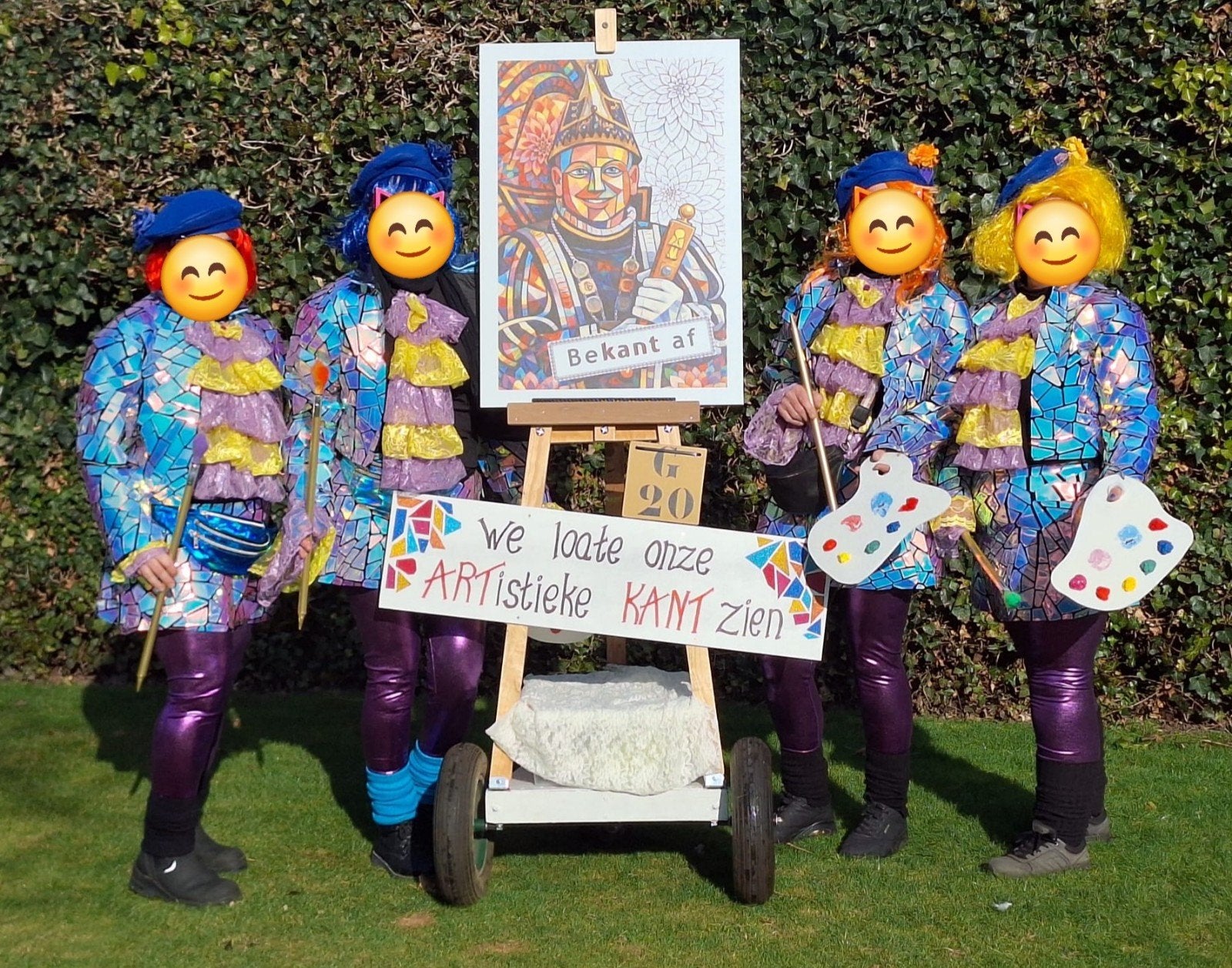 carnaval kleine loopgroep dames, Carnaval, Maat 42/44 (L), Ophalen of Verzenden, Zo goed als nieuw