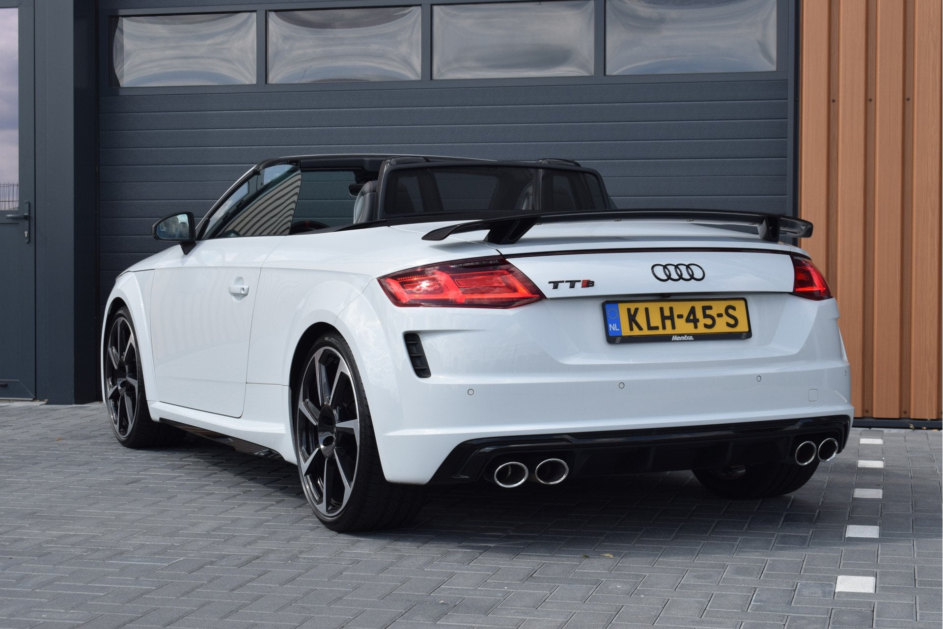 Audi TT TTS Roadster 2.0 TFSI Quattro Competition | RS stoel, Auto's, Audi, Automaat, TT, Gebruikt, 4 cilinders