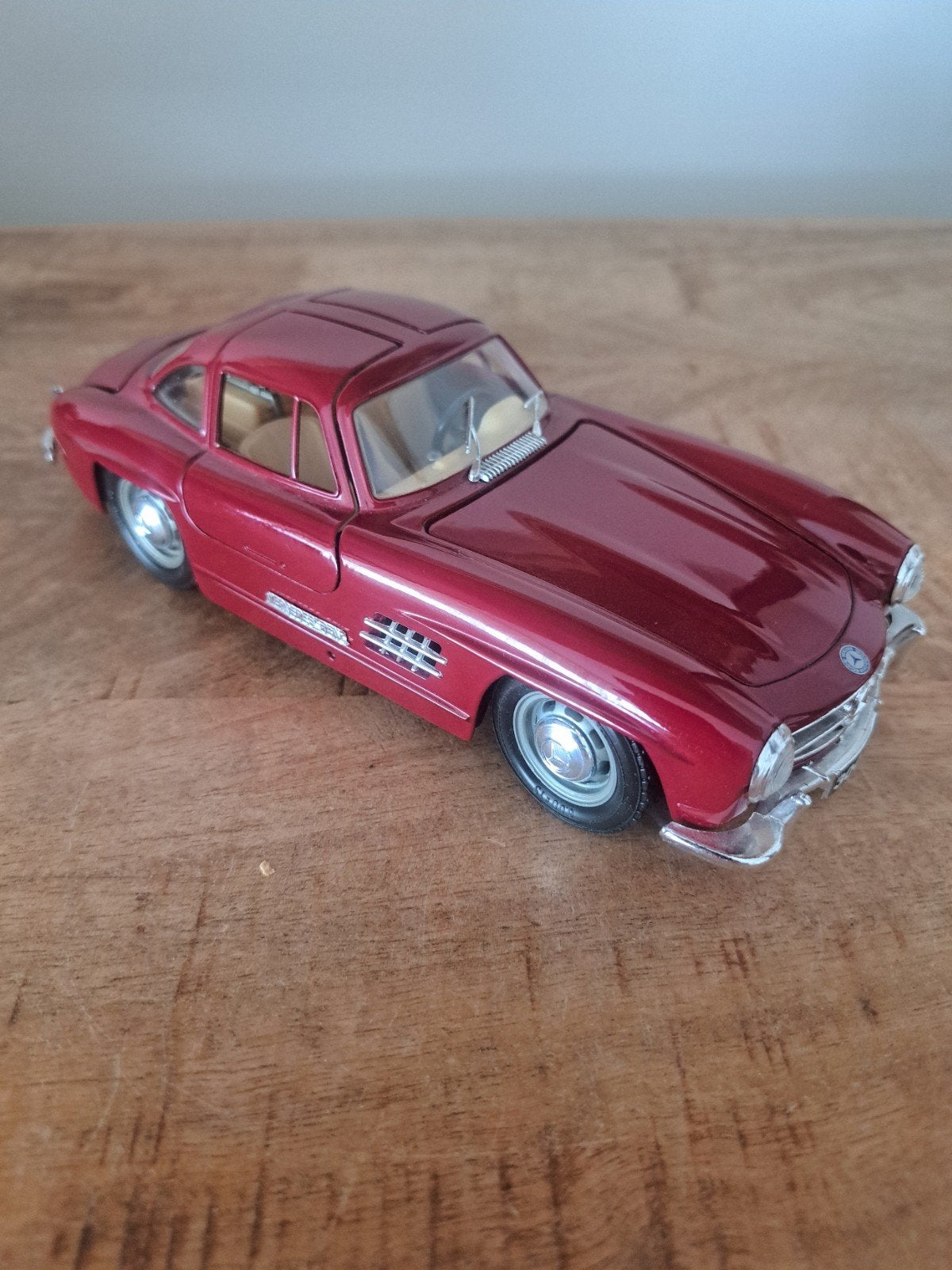 burago model mercedes benz 300 sl, Gebruikt, Auto, Ophalen of Verzenden, N.b