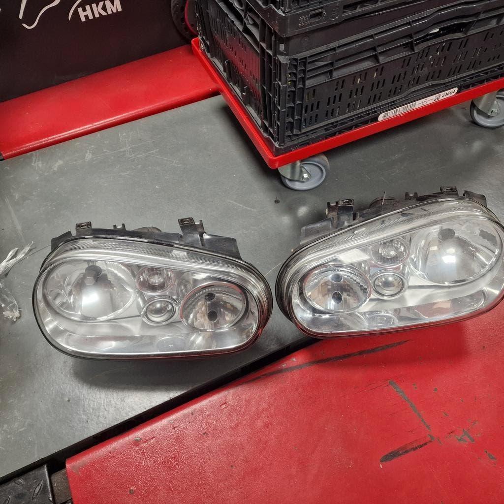 Set koplampen VW Golf 4 - Leuk voor projectje, Ophalen of Verzenden, Gebruikt, Volkswagen