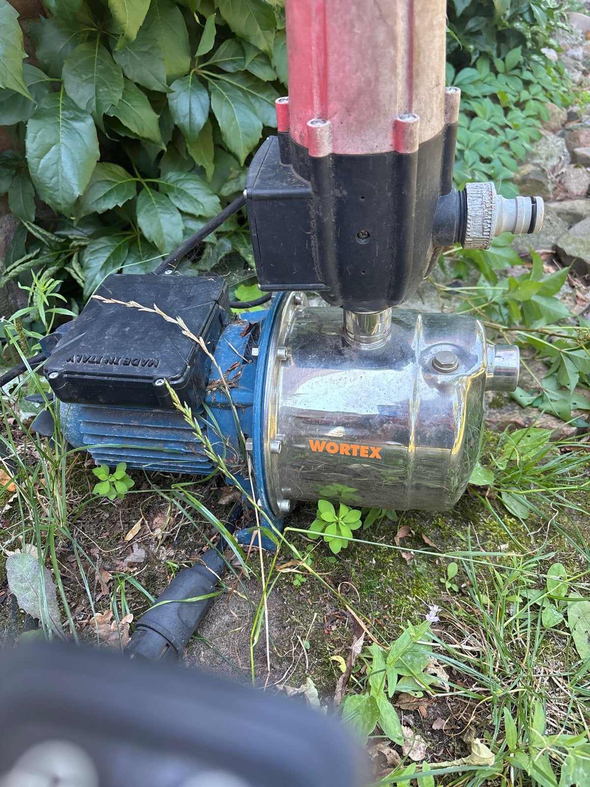 WORTEX Hydrofoorpomp (werkt niet goed), Tuin en Terras, Waterpompen, Ophalen, Zo goed als nieuw, Elektrisch, Hydrofoorpomp