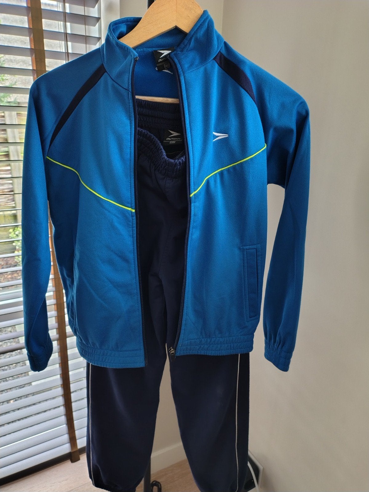 Dutchy trainingspak mt.140, Ophalen, Jongen of Meisje, Sport- of Zwemkleding