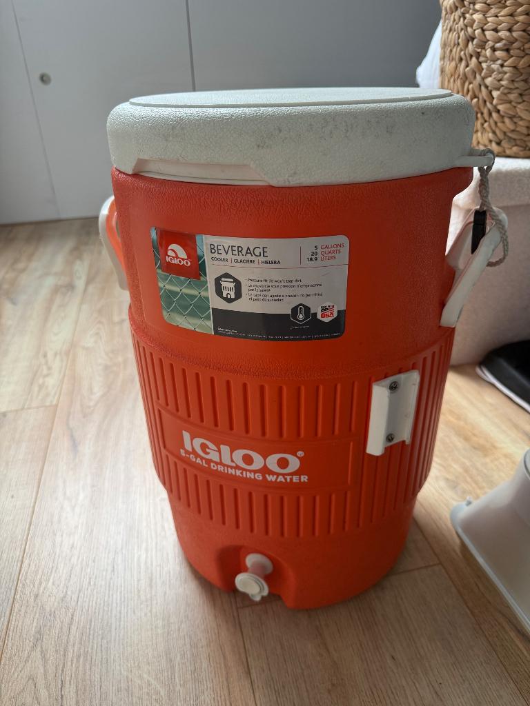 Drankkoeler, Witgoed en Apparatuur, Koelkasten en IJskasten, Ophalen, Zonder vriesvak, 200 liter of meer, 160 cm of meer