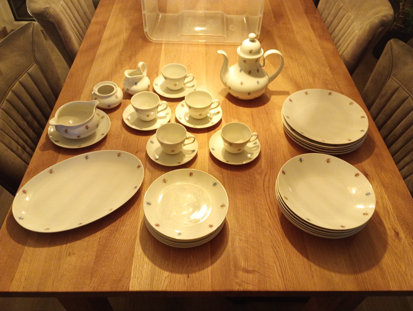 Porseleinen servies high tea, Ophalen, Overige typen, Zo goed als nieuw, Overige stijlen