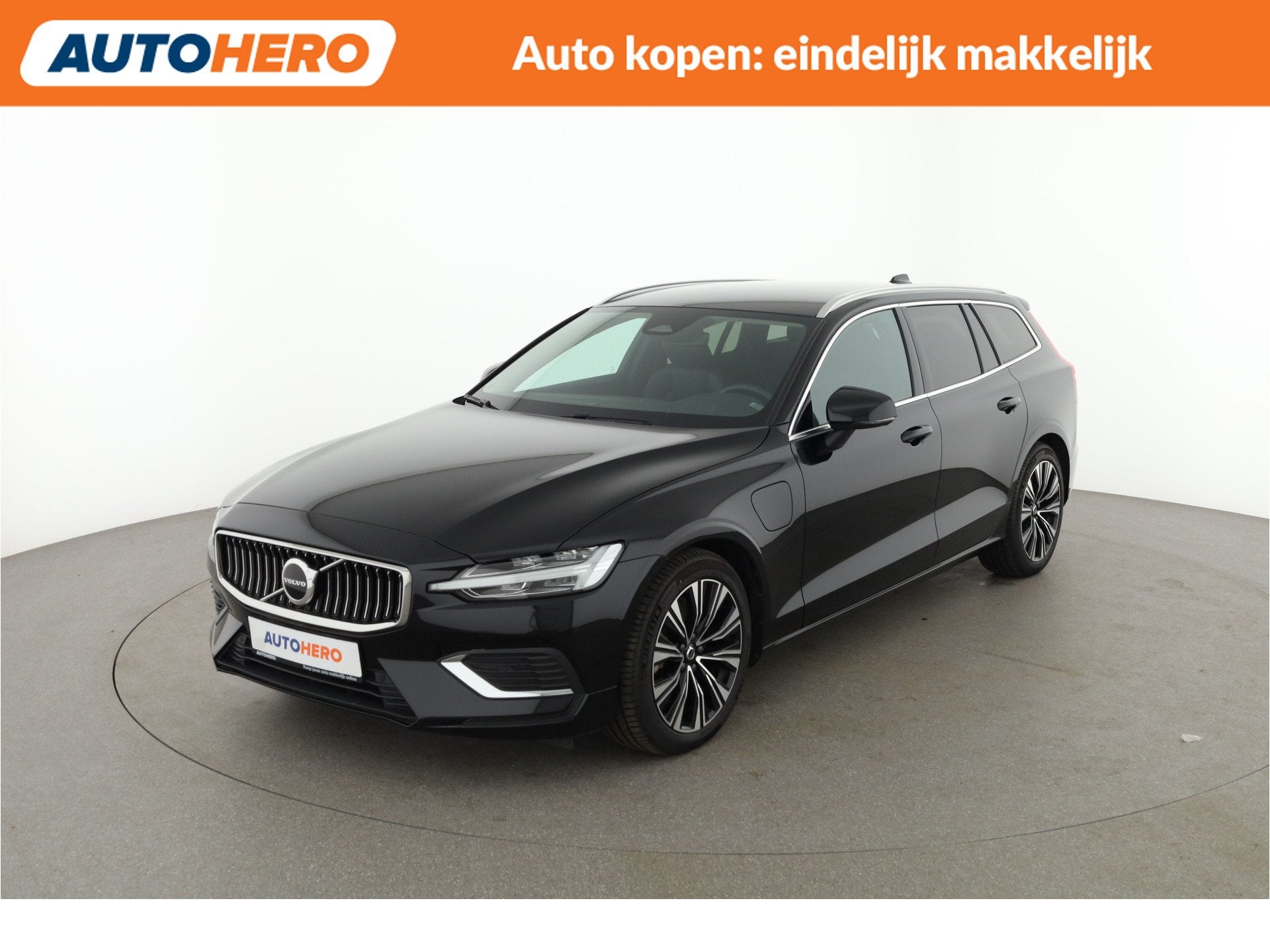 Volvo V60 2.0 T6 Plug-in hybrid AWD Plus Bright |CP30964|, Automaat, Gebruikt, 4 cilinders, Zwart