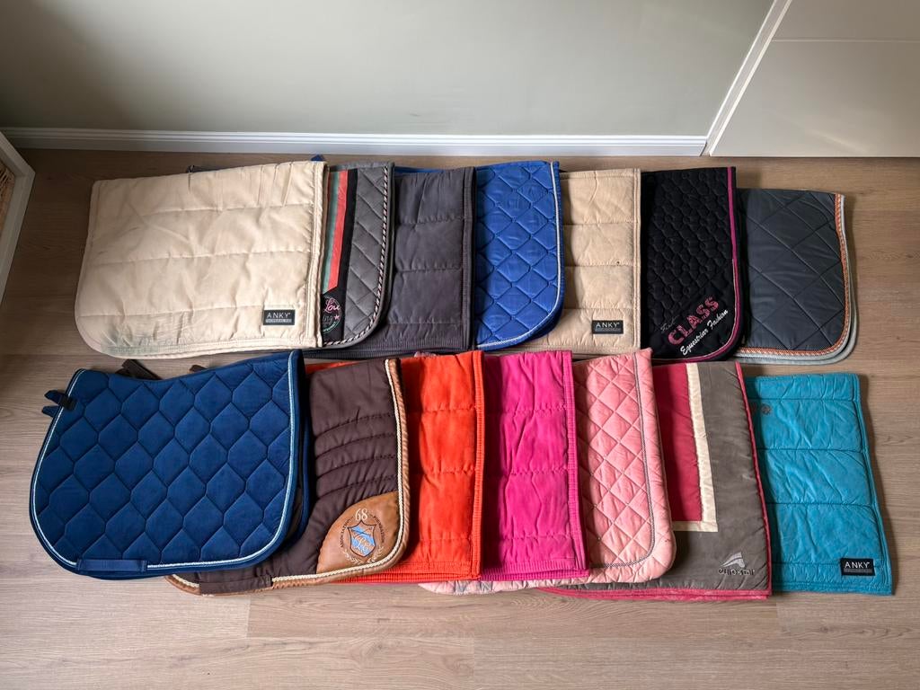 Verschillende dekjes, Full (L), Ophalen of Verzenden, Gebruikt, Dressuurdekje