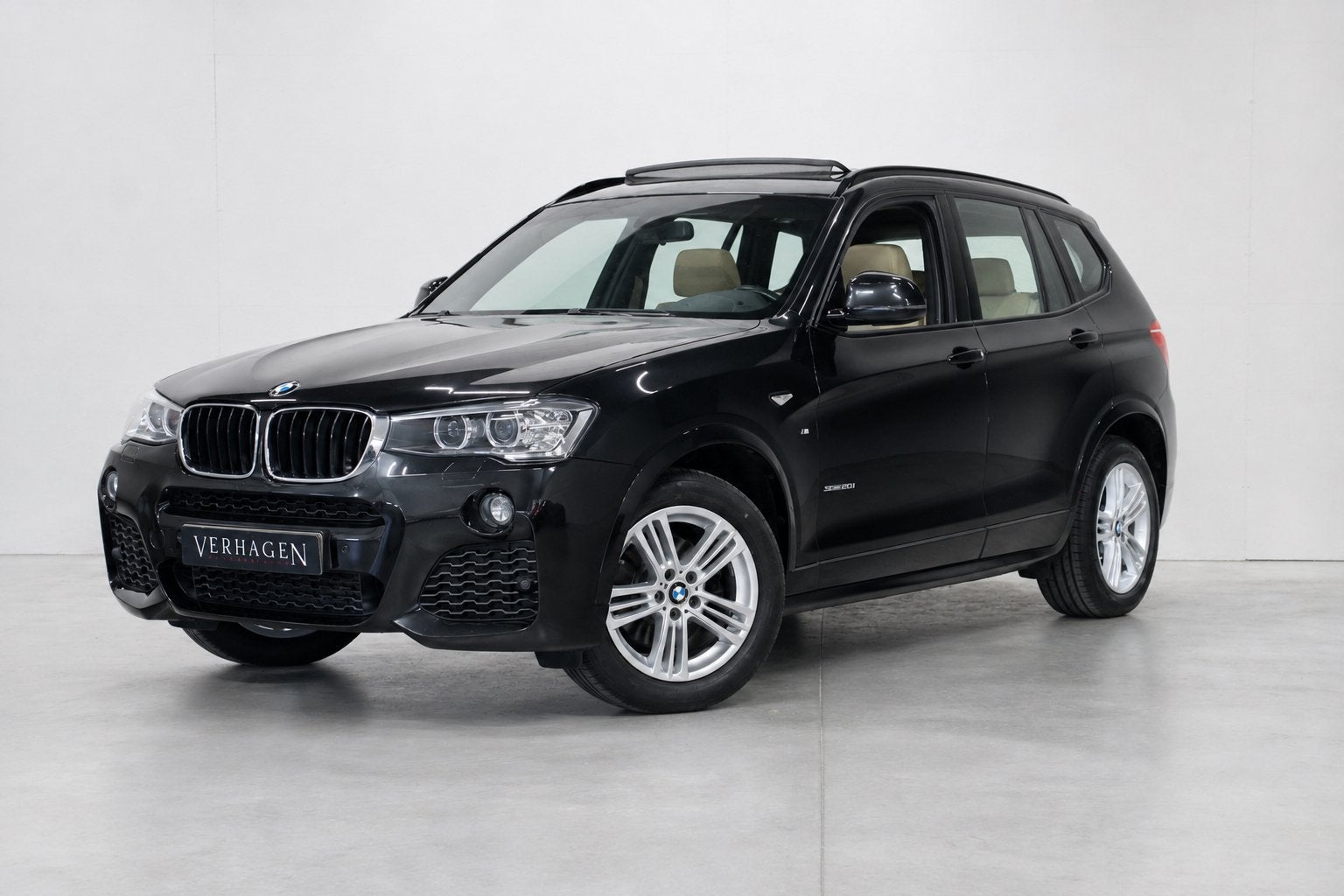 BMW X3 sDrive20i High Executive M-pakket Pano Leer Trekhaak, Auto's, Automaat, Achterwielaandrijving, Gebruikt, 4 cilinders