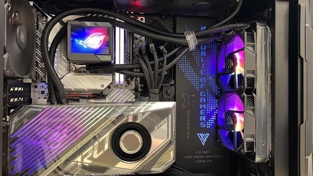 Asus rtx 4090 strix LC, Computers en Software, Videokaarten, Zo goed als nieuw, PCI-Express 4.0, GDDR6, Ophalen