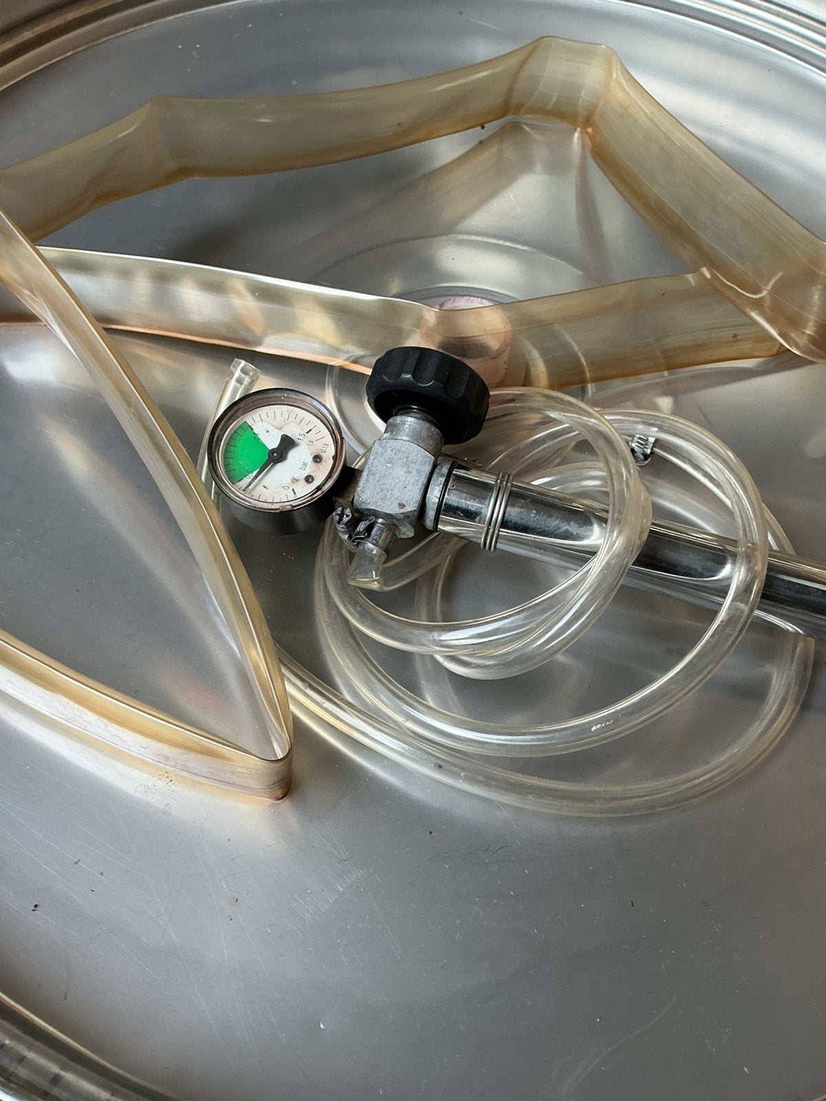 Te koop Rvs wijnvat  200l te koop met zwevende deksel, 50 – 75, Gebruikt, Ophalen of Verzenden, 25 flessen of meer