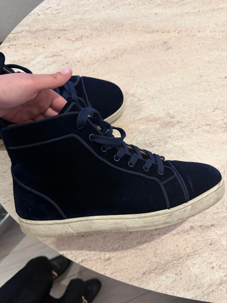 Christian Louboutin Sneakers - Donkerblauw Fluweel, Kleding | Heren, Schoenen, Ophalen of Verzenden, Gedragen, Blauw, Sneakers of Gympen