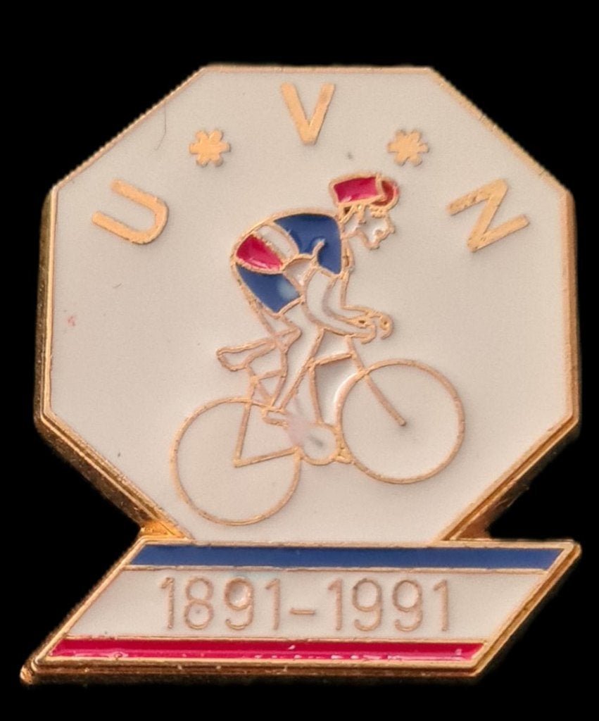 U.V.N. 1891-1991 wielren pin, Verzamelen, Verzenden, Nieuw, Sport, Speldje of Pin