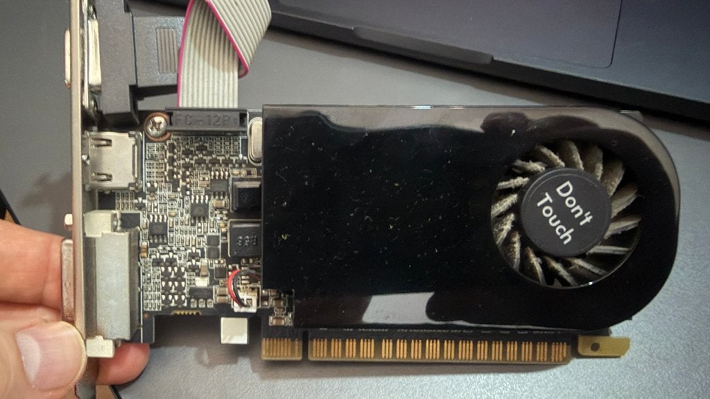 Foto 8 van Acer Aspire TC-605, i5, 250GB SSD, FireWire, GeForce GT705
