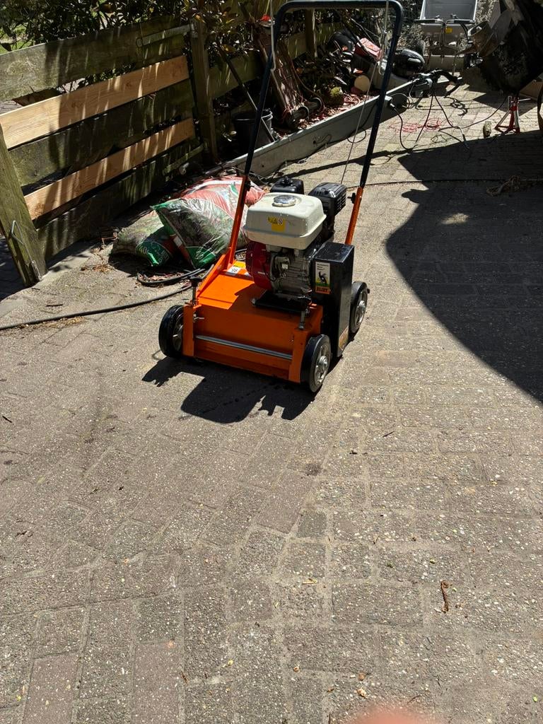 Nette  verticuteermachine elite 450 pro, Tuin en Terras, Verzenden, Zo goed als nieuw, 40 t/m 49 cm