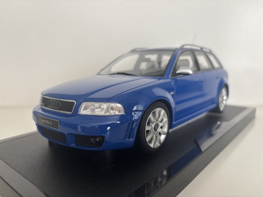 Audi RS 4 (B5) Nogaro Blue 2000 1:18 (nieuw), Verzenden, Nieuw, Auto, OttOMobile