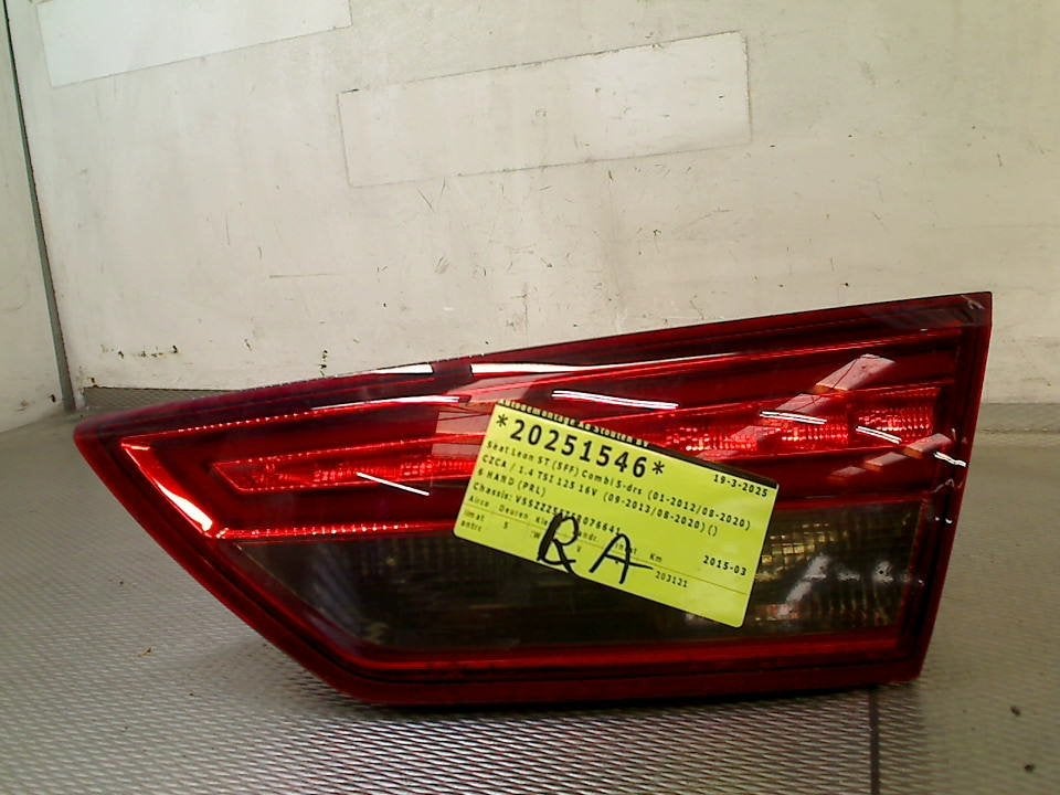 Achterlicht Rechts Seat Leon ST (5FF) 2015 90047661, Service@seat.de, Seat, Seat Deutschland GmbH, Gebruikt
