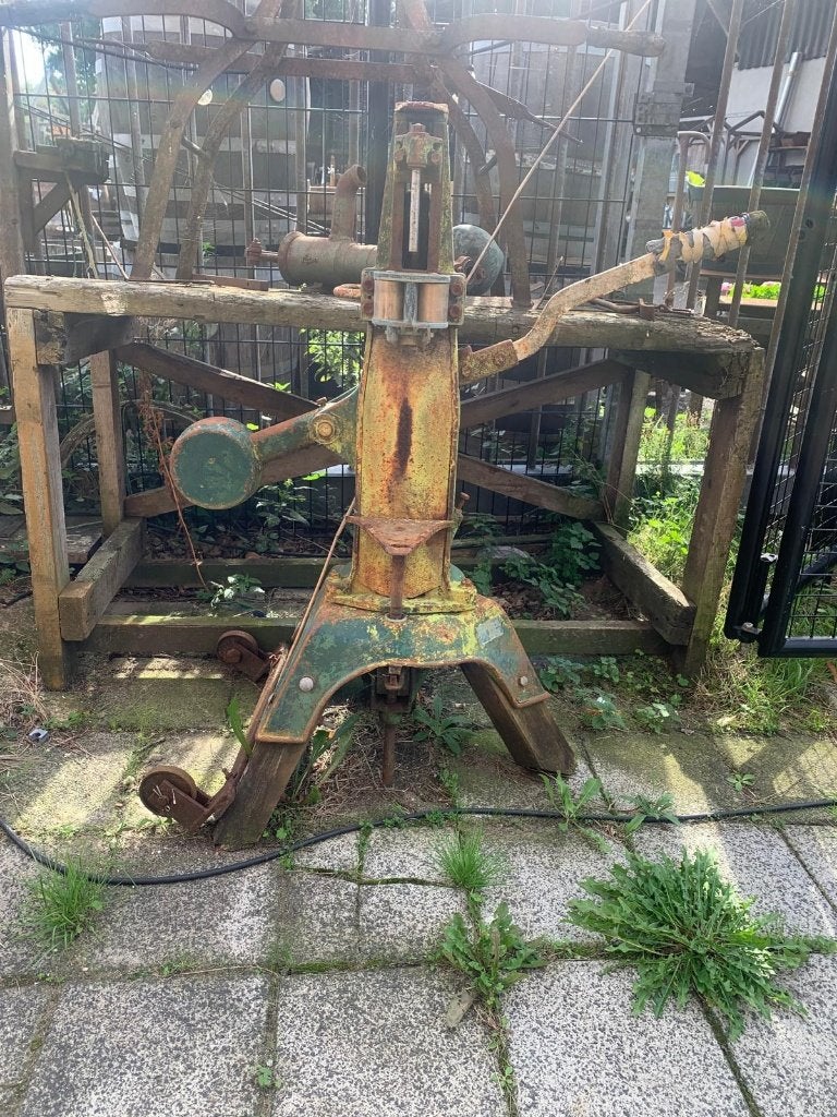 Antieke handmatige kurkmachine - Decoratief object, Antiek en Kunst, Ophalen