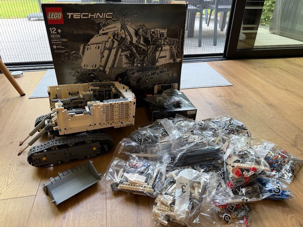 Lego 42100 Liebherr R 9800 Graafmachine - grotendeels nieuw, Lego, Ophalen of Verzenden, Zo goed als nieuw, Technic