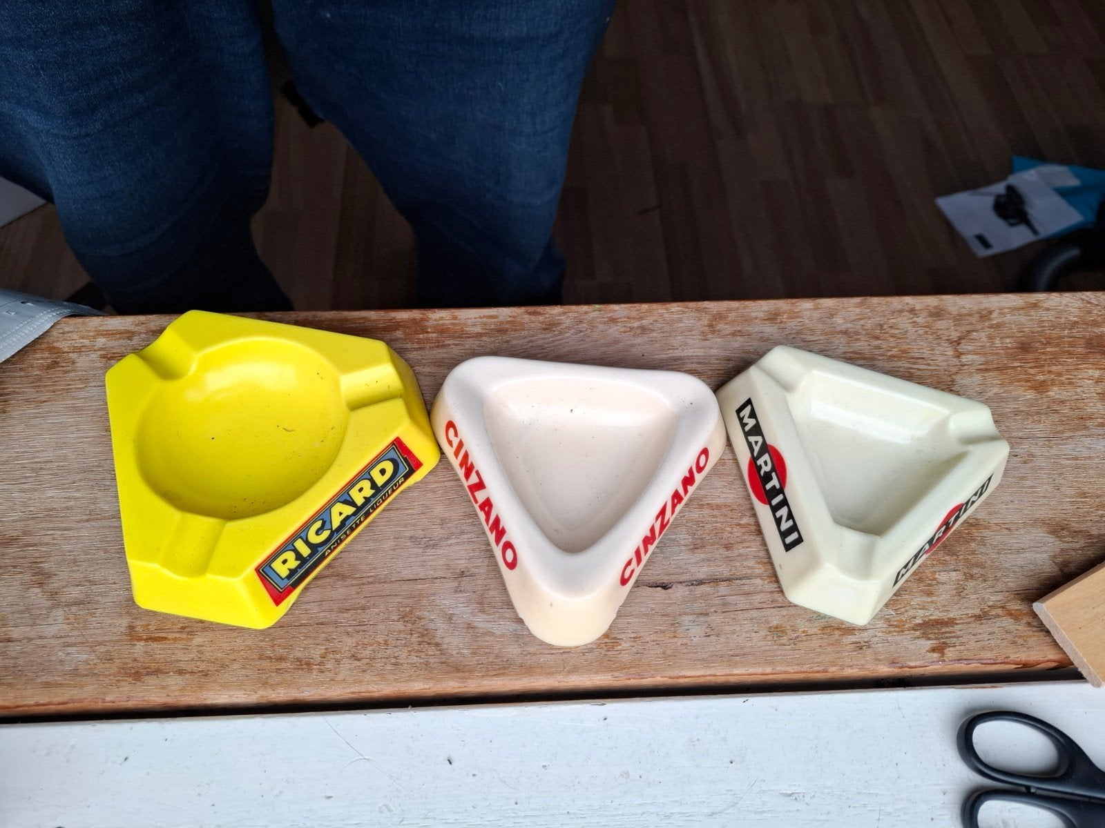 Vintage Franse Aardewerk Asbakken: Martini, Cinzano, Ricard, Ophalen of Verzenden