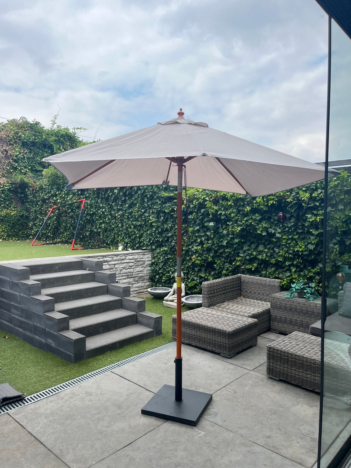 Parasol, Ophalen, Zo goed als nieuw, Zweefparasol
