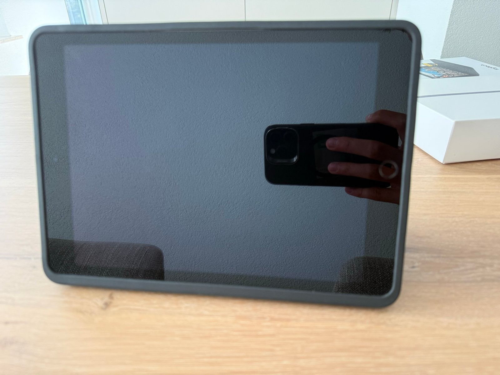 Apple iPad 9e generatie 64GB Space Gray + Rugged Folio Case, 10 inch, Apple iPad, Ophalen of Verzenden, Zo goed als nieuw