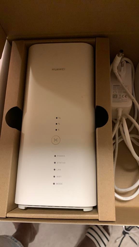 Huawei 4g router pro, Ophalen, Zo goed als nieuw