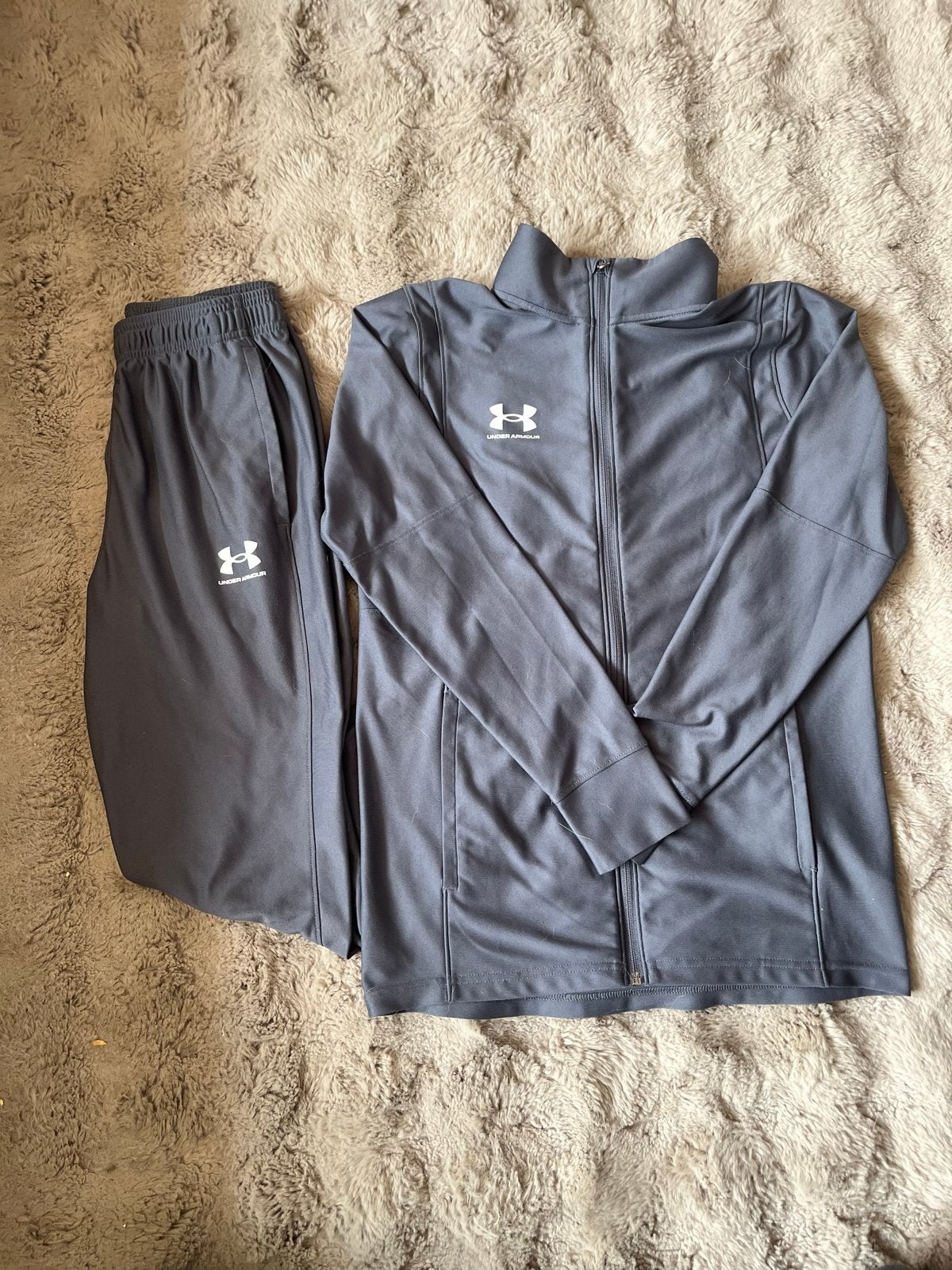 Under Armour trainingspak maat S, Verzenden, Zo goed als nieuw, Grijs, Algemeen