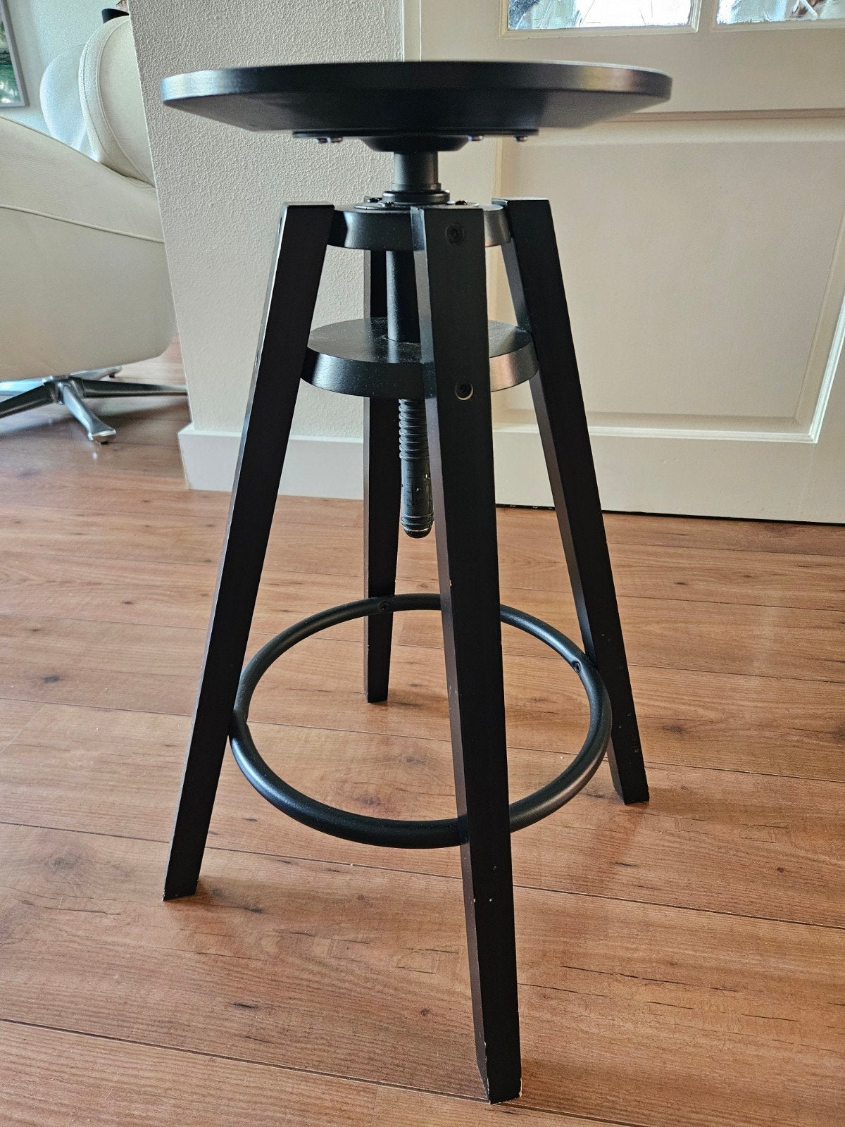 Ikea Dalfred kruk, Huis en Inrichting, Barkrukken, 60 tot 90 cm, Ophalen of Verzenden, Zo goed als nieuw, 1 kruk