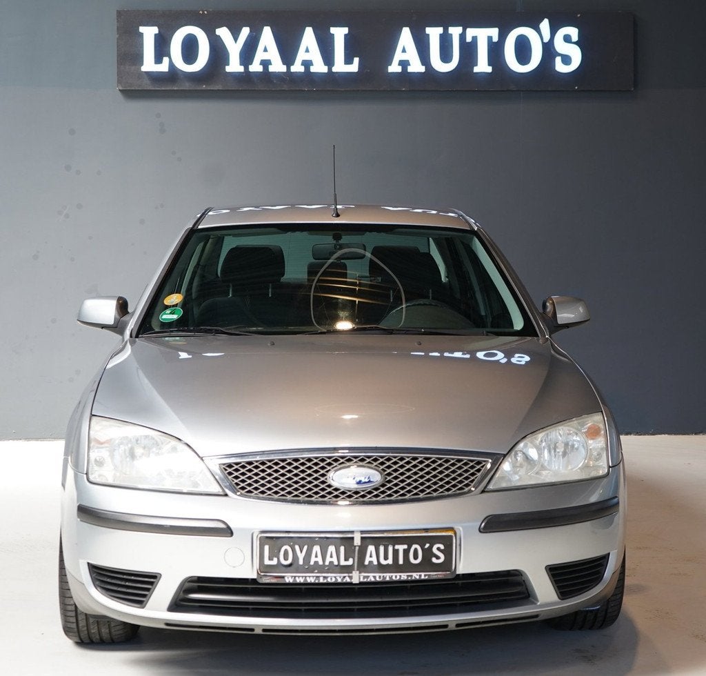 Ford Mondeo 1.8-16V Ambiente | AIRCO | TREKHAAK | ELEK.RAMEN, Auto's, Ford, Stof, Gebruikt, 680 kg, 4 cilinders
