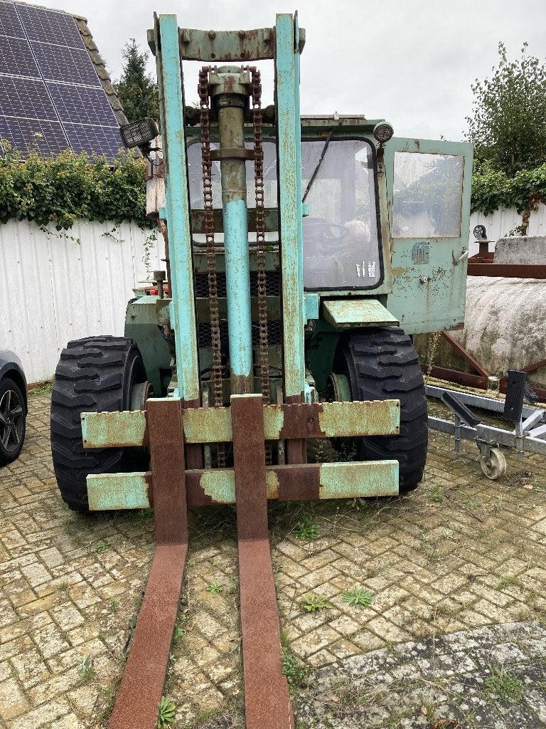 Clark Ruwterrein Heftruck - Nieuwe Banden, Ruwterrein, Meer dan 4000 kg, Clark, Ophalen